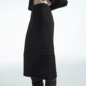 NWT COS Black pocket side Midi pencil Skirt Size Small 83% cotton